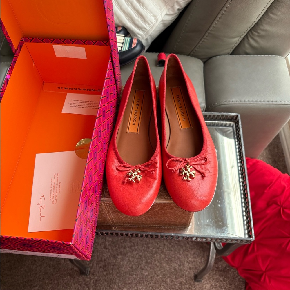 Tory Burch Vibrant Red orange Flats with Gold Accent excellent used condition